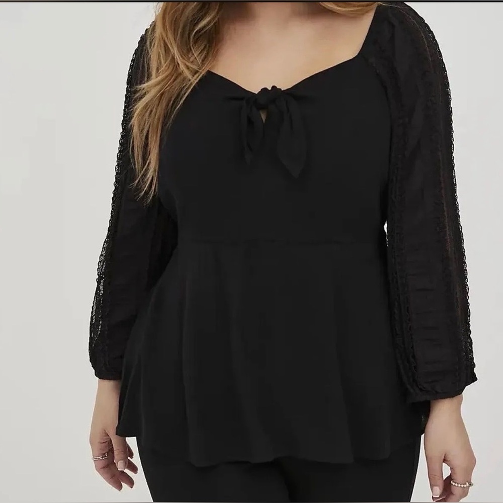 Torrid Size 2 Black Tie-Front Blouse Lace Balloon Sleeves 2X Whimsigoth